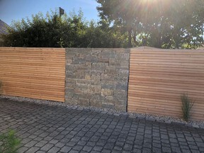 Scheuermann-Naturstein-Showroom-Mauern-Schicht-System-15